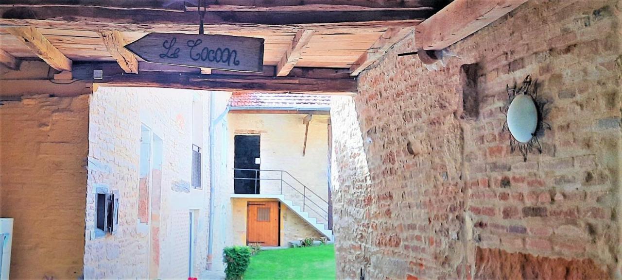 Le Cocoon Avec Parking Gratuit Lejlighed Cuisery Eksteriør billede